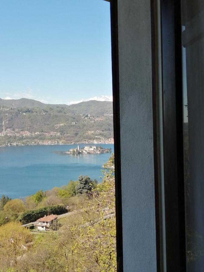 Terrazza Sul Lago Ameno Exteriér fotografie