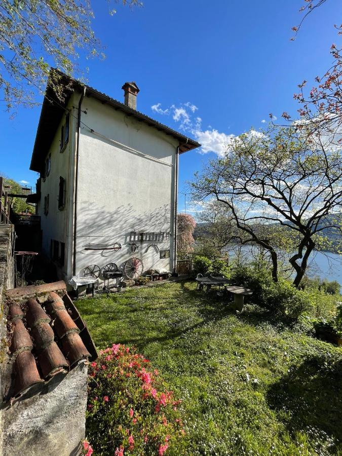 Terrazza Sul Lago Ameno Exteriér fotografie