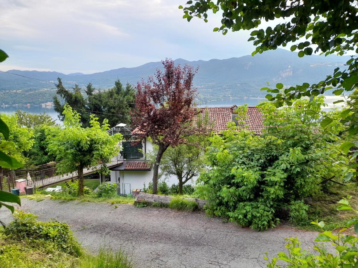 Terrazza Sul Lago Ameno Exteriér fotografie