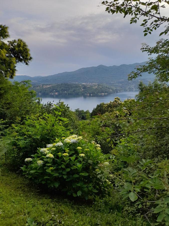 Terrazza Sul Lago Ameno Exteriér fotografie